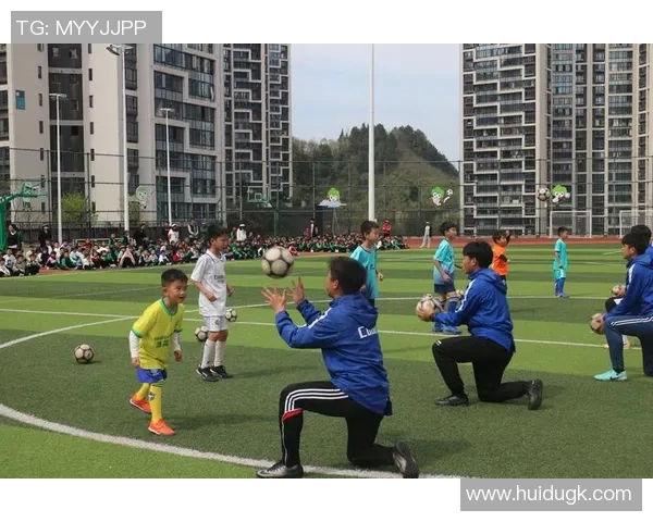 足球星光璀璨 点燃绿茵场梦想 培养未来足球巨星的秘诀与挑战