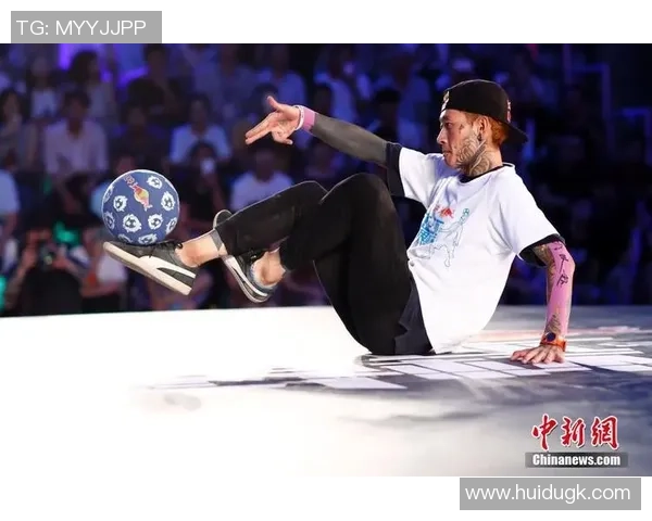 花式足球疯子球星用极限技巧点燃绿茵场上的激情风暴 花式足球疯子球星用极限技巧点燃绿茵场上的激情风暴