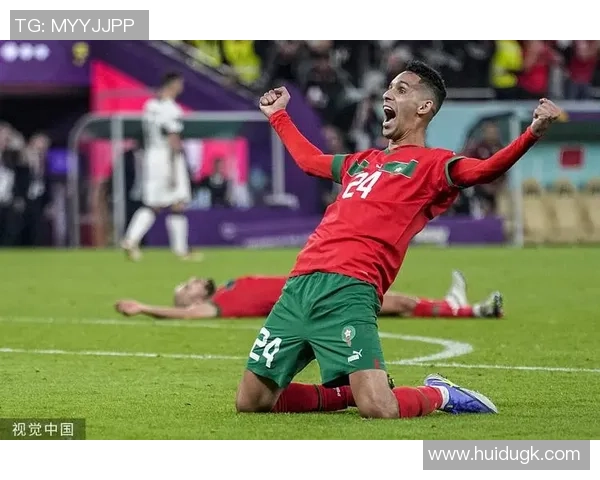 足球摄影聚焦球星瞬间：捕捉激情与力量的完美结合